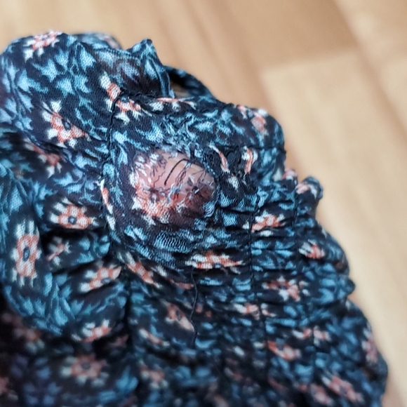 Guess shirt - Picture 6 of 6